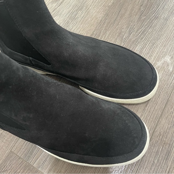 Vince Rhys Pull On Boot suede Black in size 9M - Picture 8 of 12